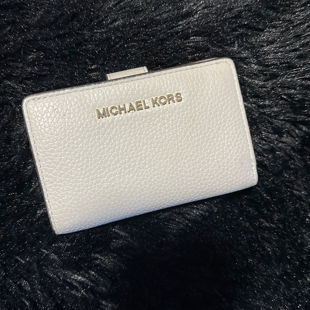 michael kors wallet